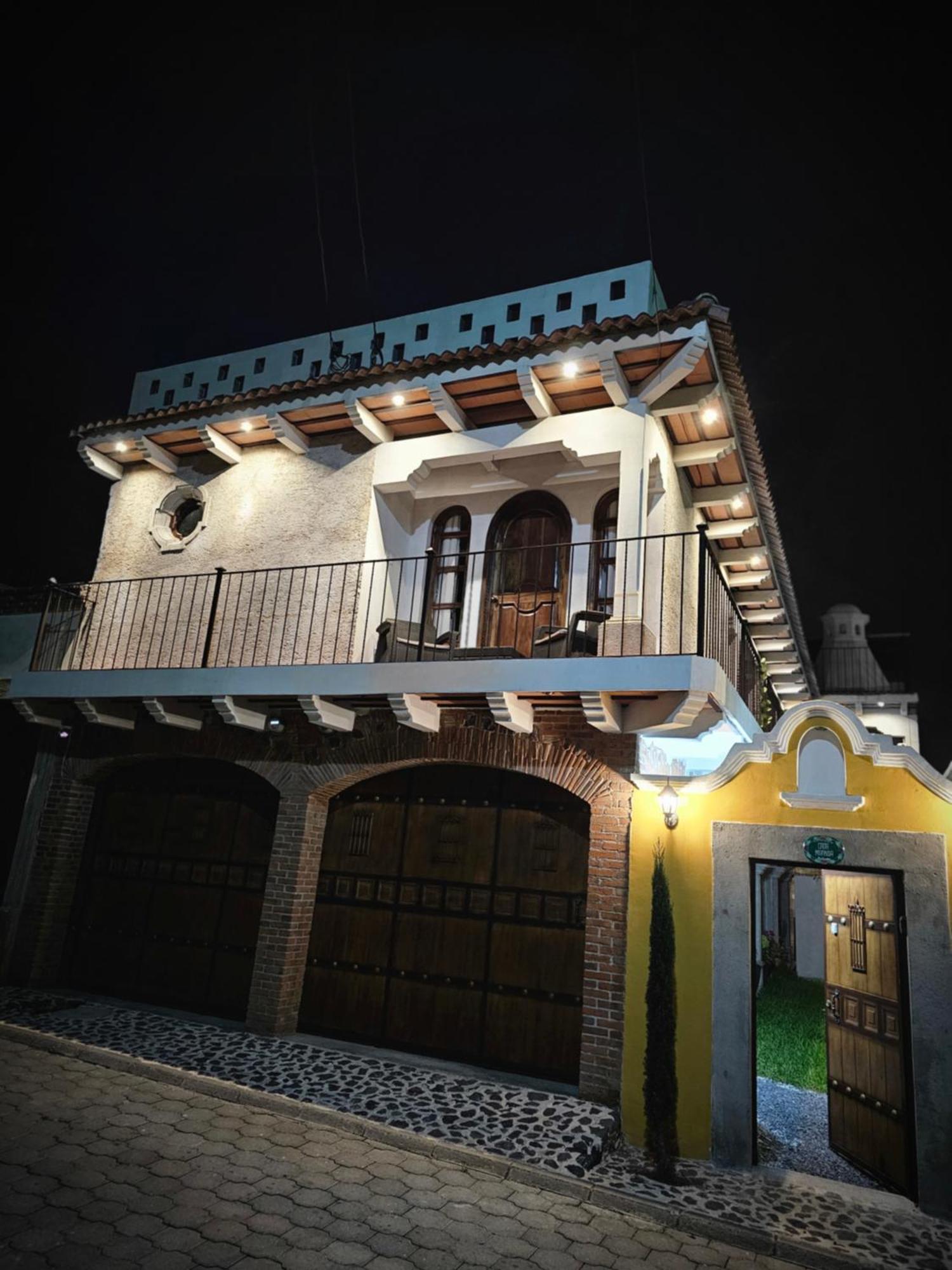 Casa Miranda Hotel Antigua Bagian luar foto